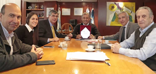 El Intendente Horacio Quiroga y el Secretario de Gobierno, Marcelo Bermúdez recibieron al Directorio de Ecipsa en la Municipalidad.